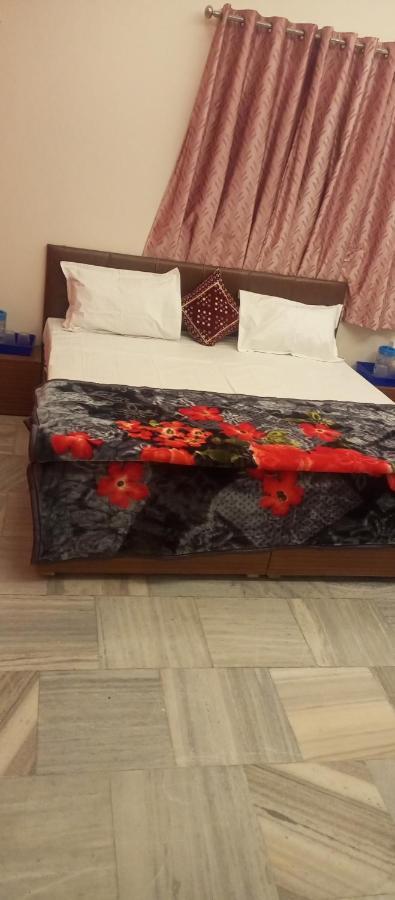 Aashirwad Residency Bed and Breakfast Ujjain Exteriör bild