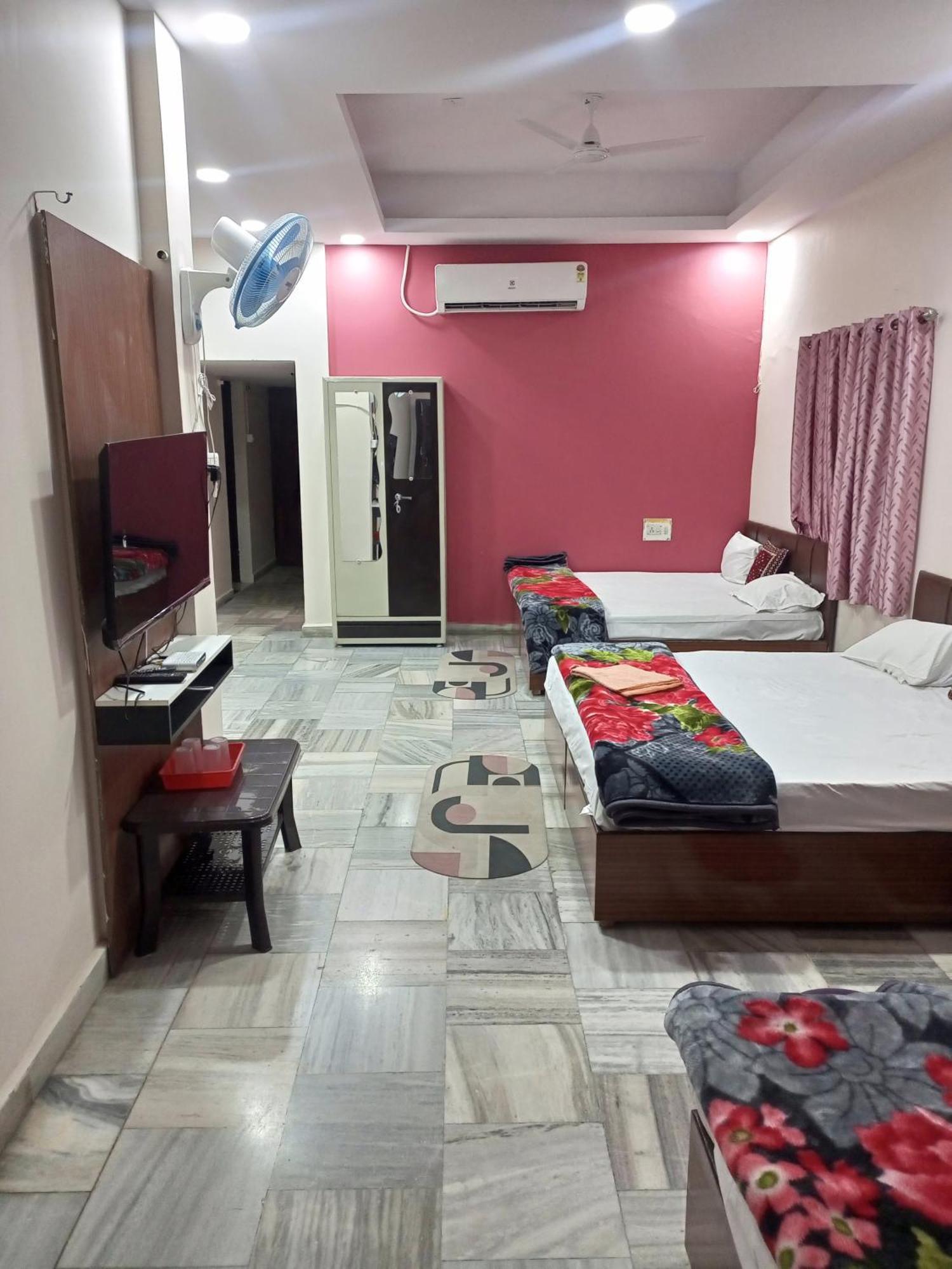 Aashirwad Residency Bed and Breakfast Ujjain Exteriör bild